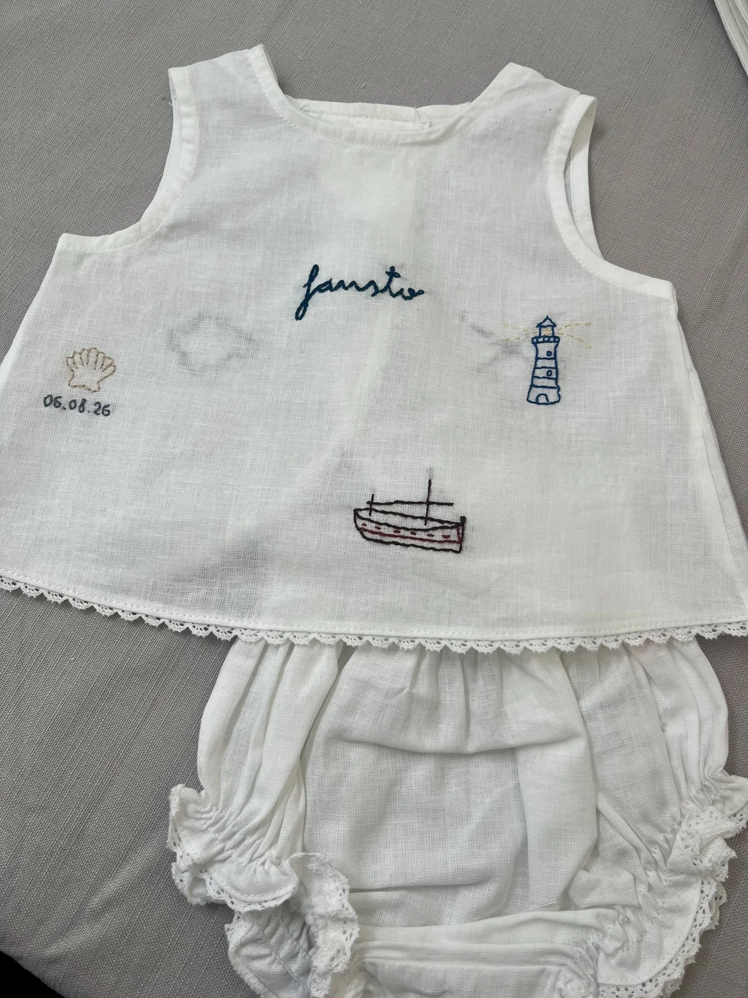 Pelele personalizado bordado — Gali Studio